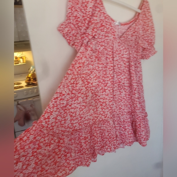 Vestique Miss Independent Red and White Floral Dress. - Picture 9 of 14